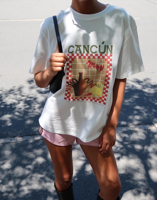 Subtitled - Cancun Overszied T-Shirt