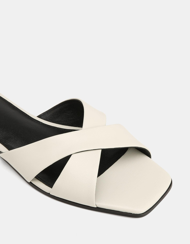 Wittner - Emery Flat Sandals Off White Leather