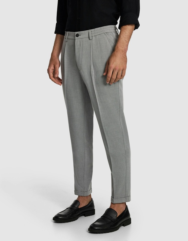 yd. - Motion Slim Cropped Chino