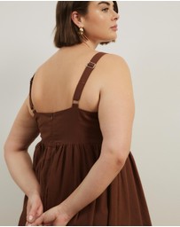 Atmos&Here Curvy - Fern Empire Line Midi Dress