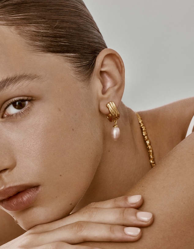 Amber Sceats - Honeysuckle Earrings