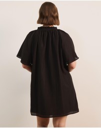 Atmos&Here Curvy - Amina Linen Blend A-Line Mini Dress with Butterfly Sleeve