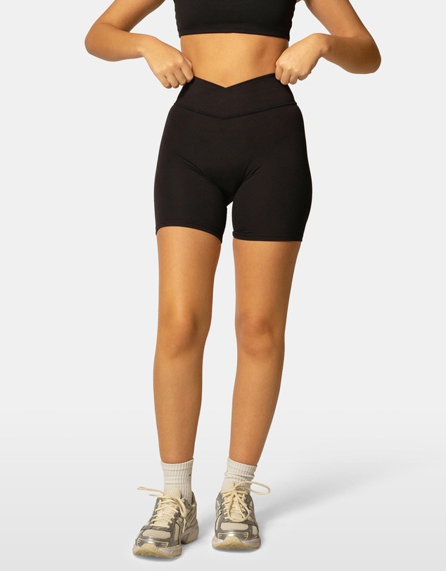 437 - The V Shorts