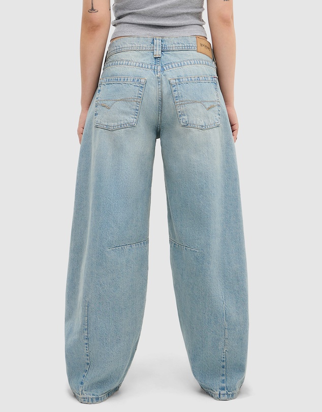 BDG By Urban Outfitters - BDG Kayla Cocoon Light Vintage Jeans