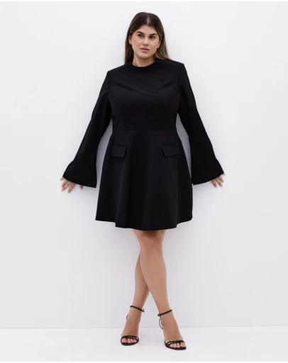 City Chic - Dynamic Long Sleeve Dress