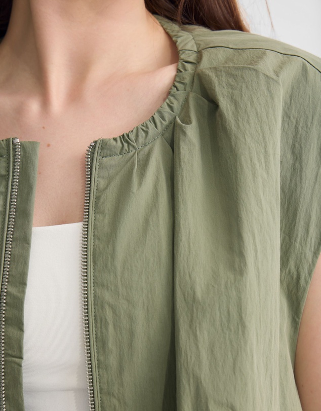 Oxford - Katie Sleevless Bomber Jacket