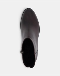 Shelly Shen - Elect Boots