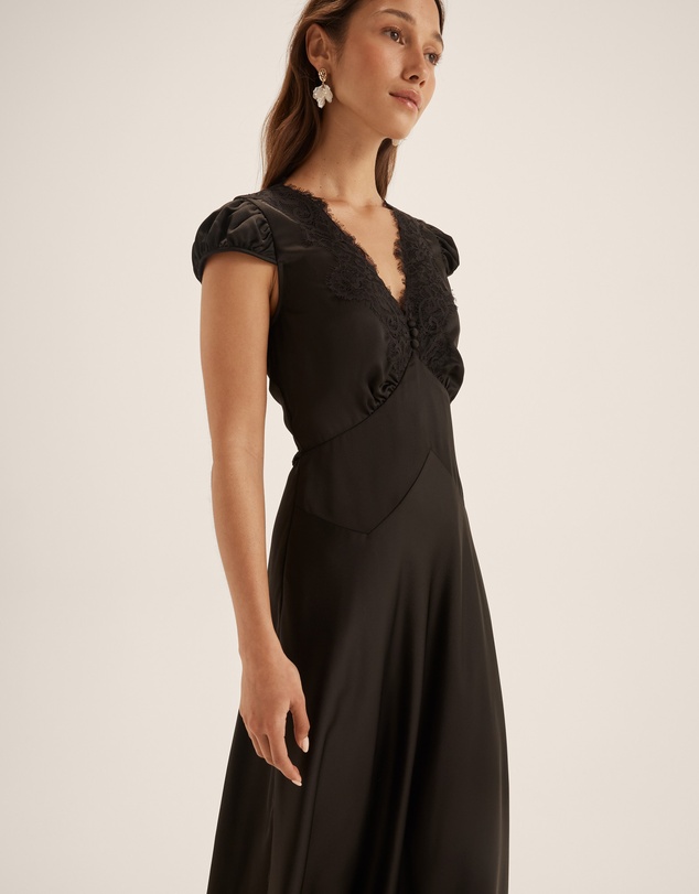 Review - Kayla Dress