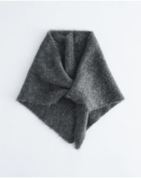 & Other Stories - Haley Hairy Triangle Scarf