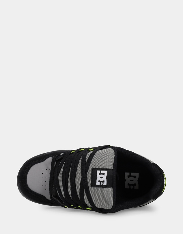 DC Shoes - Boys 8 to 16 Stag Youth Sneakers
