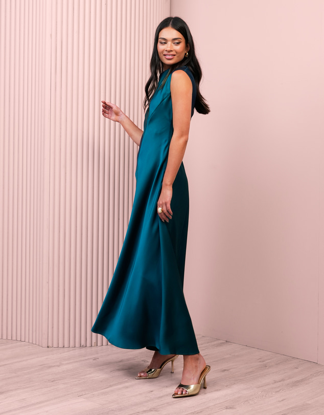 Azzurielle - Peyton Asymmetrical Neck Dress