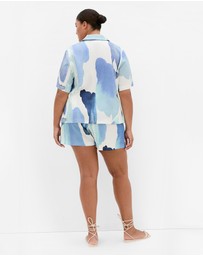 City Chic - Plus Size Surface Level Print Short - light blue