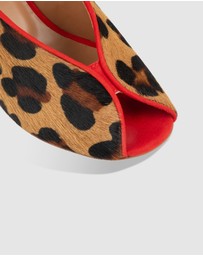 Habbot - Letra Heels