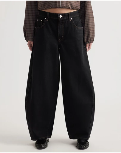Decjuba - Rhea Mid Rise Barrel Jeans