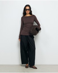 AERE - LS Tie Detail Top