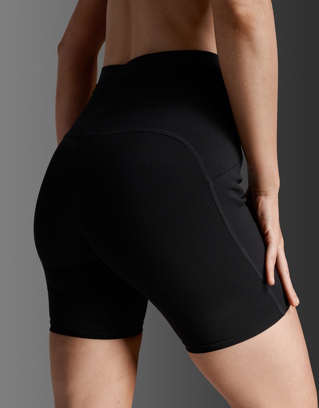 2XU - Form Stash Hi-Rise Compression 4 Inch Shorts