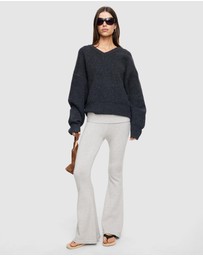 Lioness - Dolce V-Neck Knit Jumper