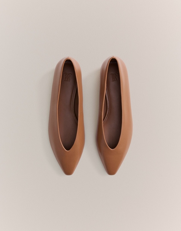 Trenery - Cendre Flat in Dark Camel