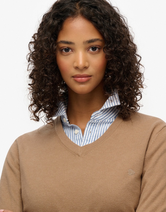 Superdry - Classic V Neck Slim Fit Jumper