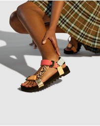 Rollie - Sandal Tooth Wedge