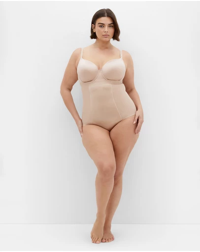 City Chic - Plus size Smooth & Chic Control Brief - latte