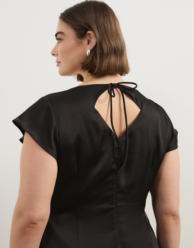 Atmos&Here Curvy - Becca Lace Trim Satin Maxi Dress