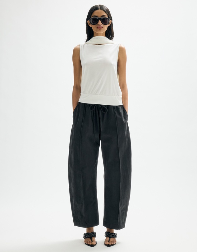 Minima Esenciales - Emra Scarf Tank Top