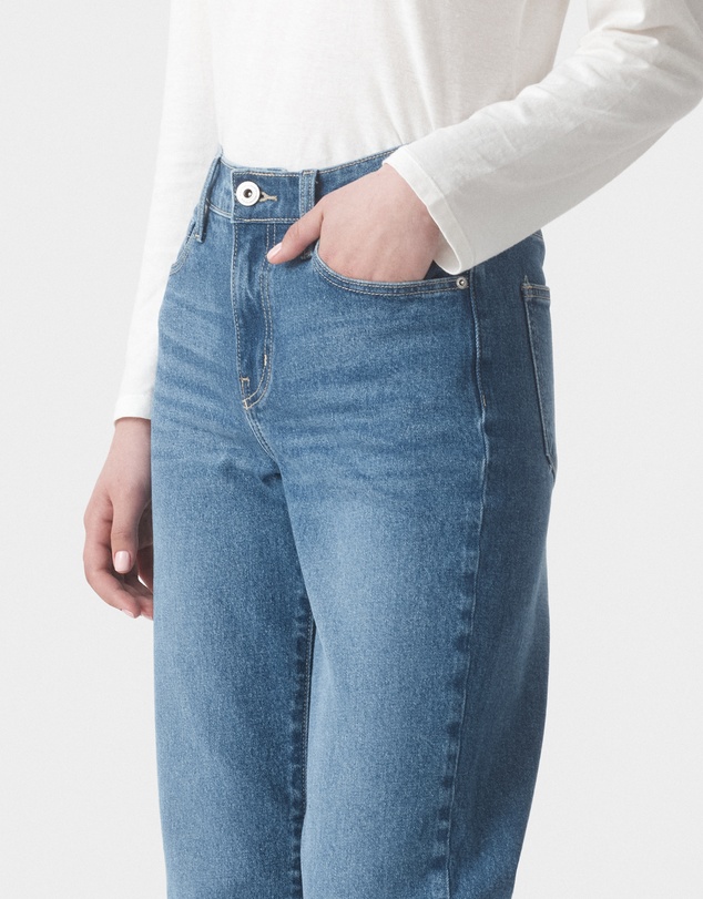 Outland Denim - Elise Mid Straight Jean 31