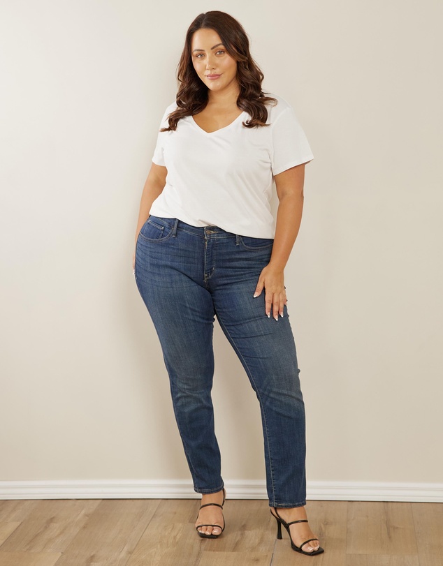 Atmos&Here Curvy - Organic Cotton V-Neck Tee