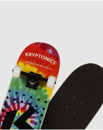 iWorld - Bravo Sports Kryptonics KR31 Star Series Skateboard - Rainbow Dot