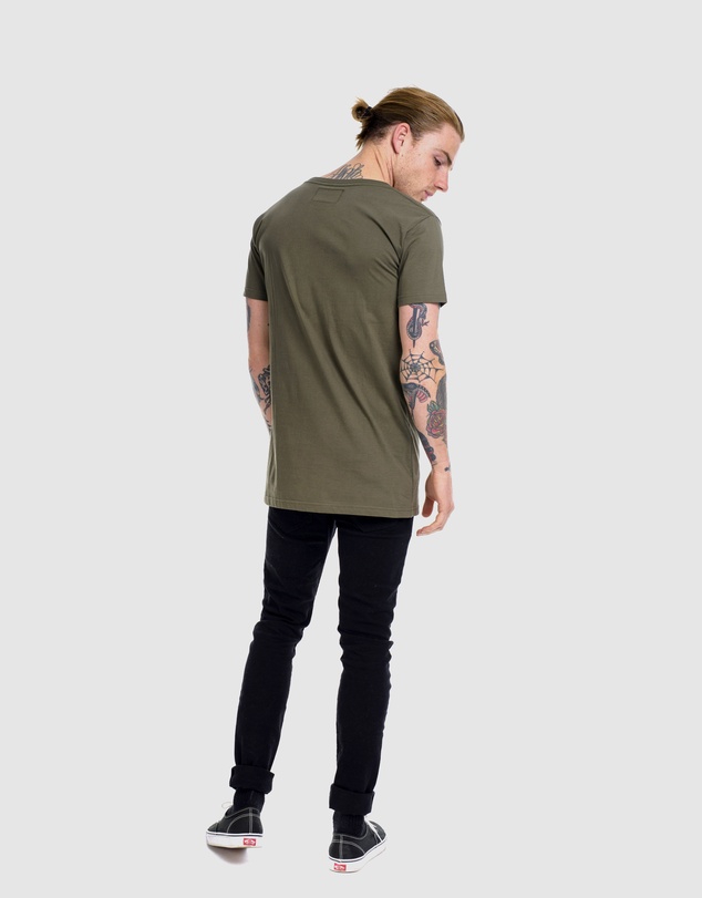 DVNT - Deluxe Tee