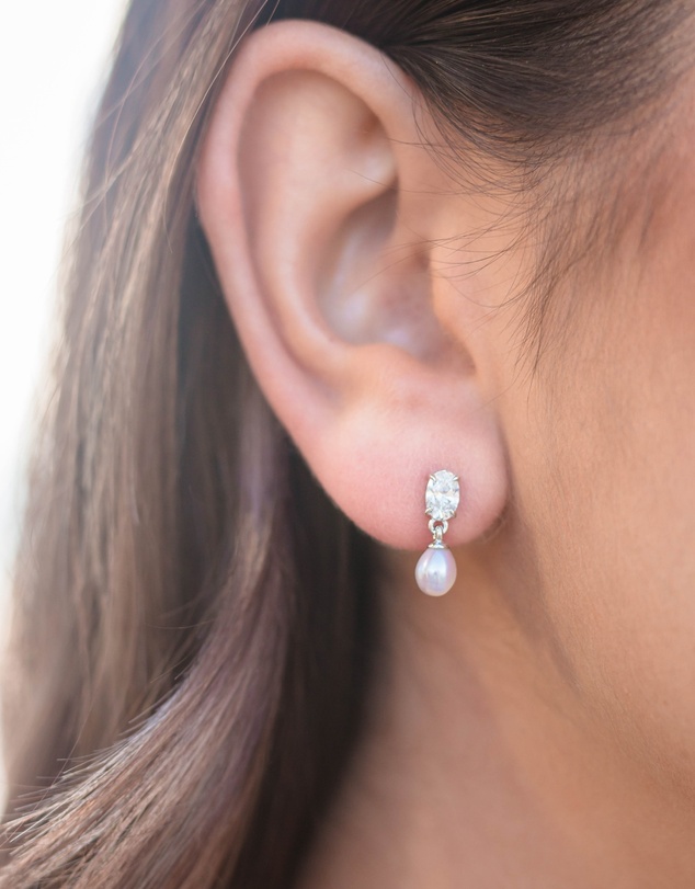 Georgini - GEORGINI OCEANS WHITSUNDAYS FRESHWATER PEARL EARRINGS SILVER