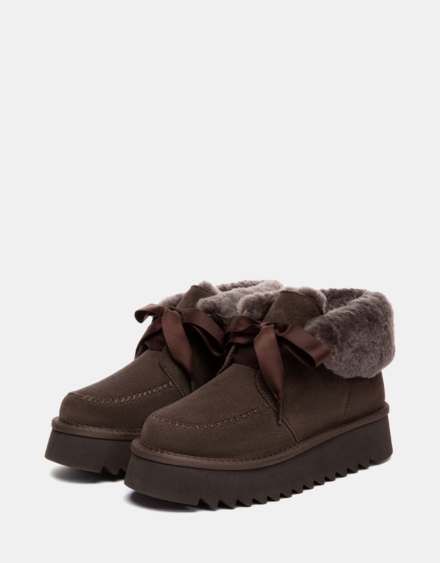 EVERAU - Australian Shepherd Ugg Cozira Cow Suede Upper UGG Boots