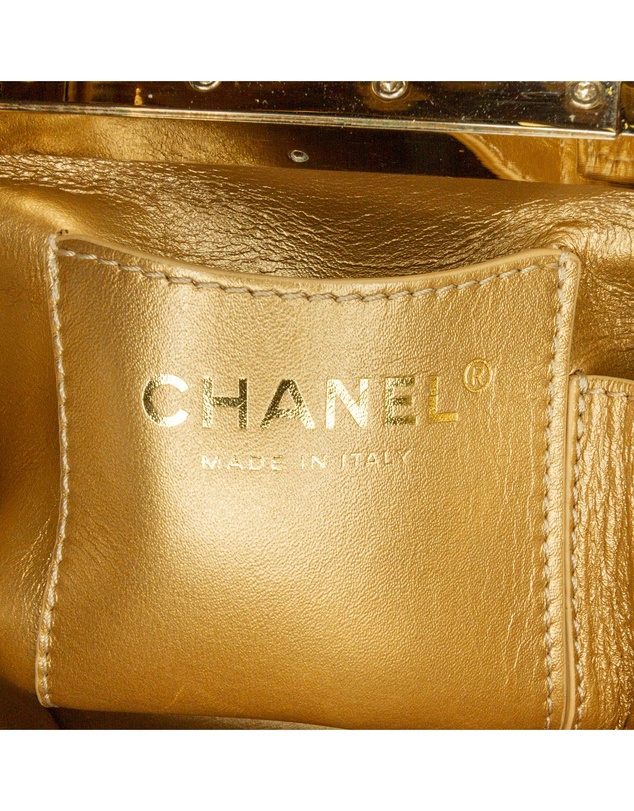 Pre-Loved by Azura Reborn - Pre-Loved Chanel Patent Leather Quilted Vanity Case