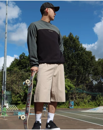 Volcom - Mens Chillow Pleat Walkshorts