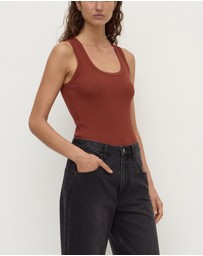 Assembly Label - Robyn Scoop Neck Tank