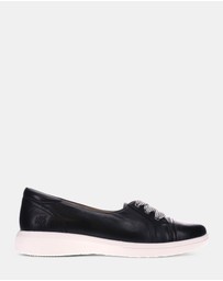 Mia Vita - Bridgette Slip-On Casual Sneaker - Black Leather