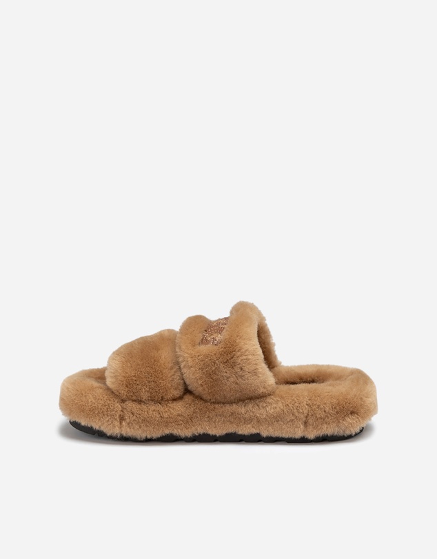 Ozwear Connection Uggs - Ugg Signature Shearling Slippers