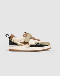 Pretty Brave - ICON TRAINER Lightning