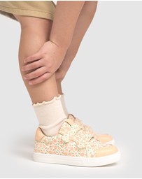 Pretty Brave - OTTO CANVAS Peach Meadow