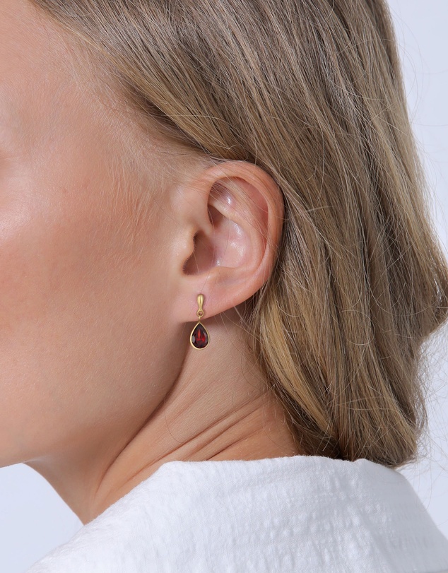 Elli Jewelry - Garnet Teardrop Earrings in Gold-Plated 925 Silver