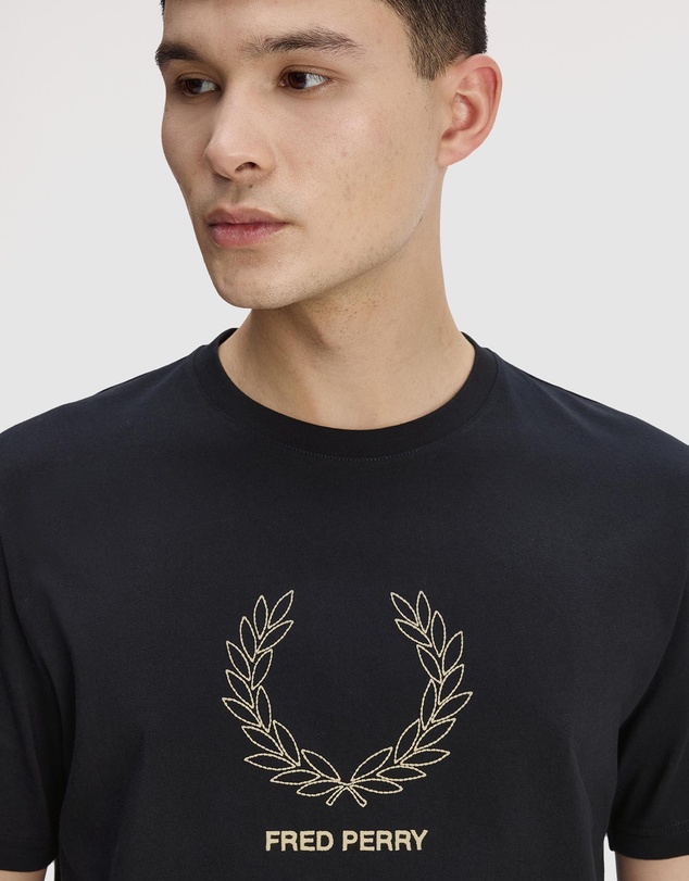 Fred Perry - Outline Laurel Wreath T-Shirt