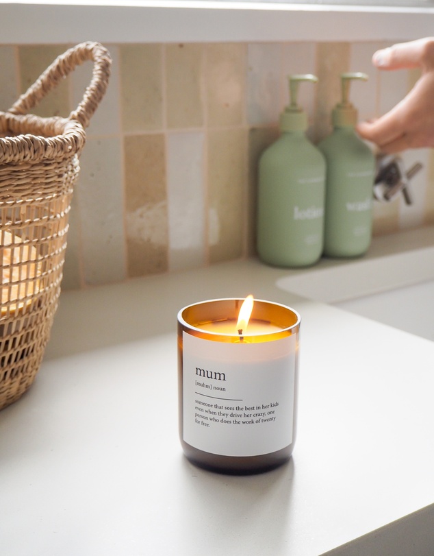 The Commonfolk Collective - Mum ~ Dictionary Meaning Candle