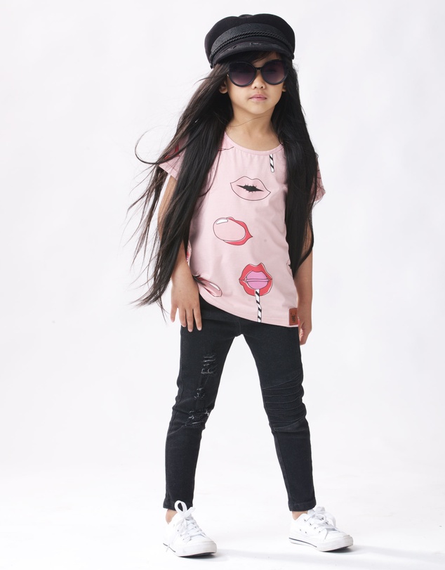 OOVY - Pink Pout Tee