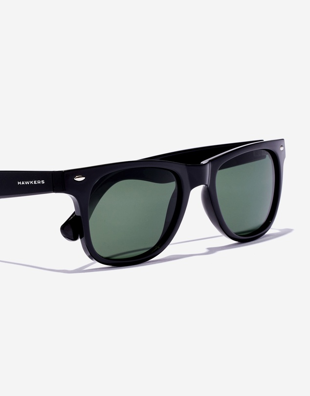 Hawkers Co - HAWKERS - SLATER - POLARIZED BLACK GREEN Sunglasses for Men and Women UV400