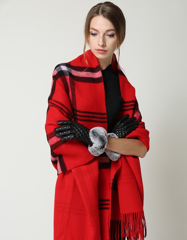 Ozwear Connection Uggs - Ugg 100% Australian Merino Wool Reversible Wrap Red