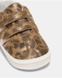 Kicks - Kegan Sneaker
