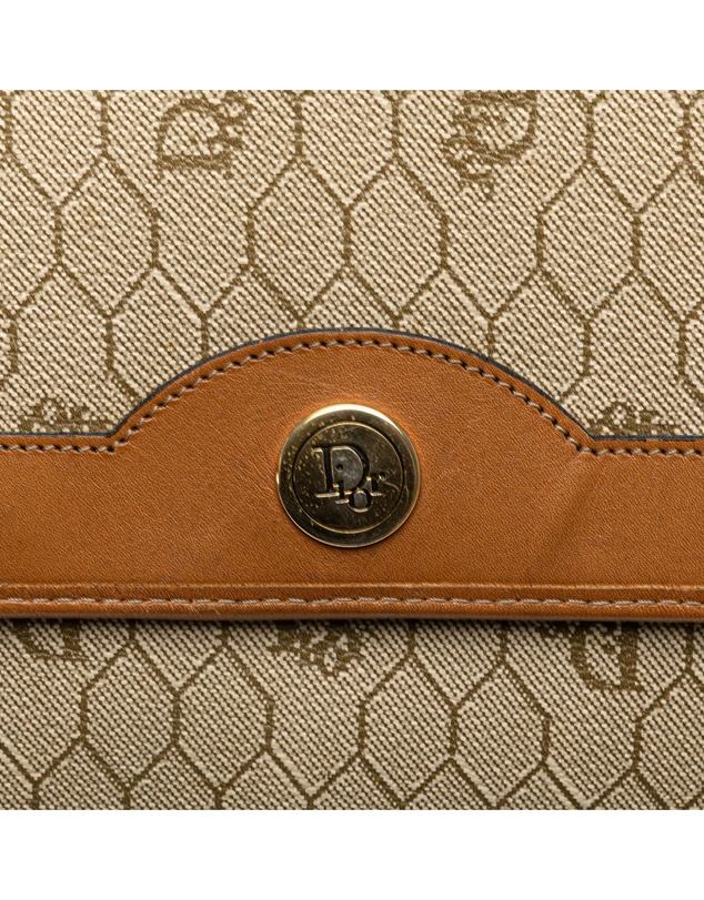 Pre-Loved by Azura Reborn - Pre-Loved dior Classic Shoulder Bag with Chain Accent Elegant Handbag for any Occasion