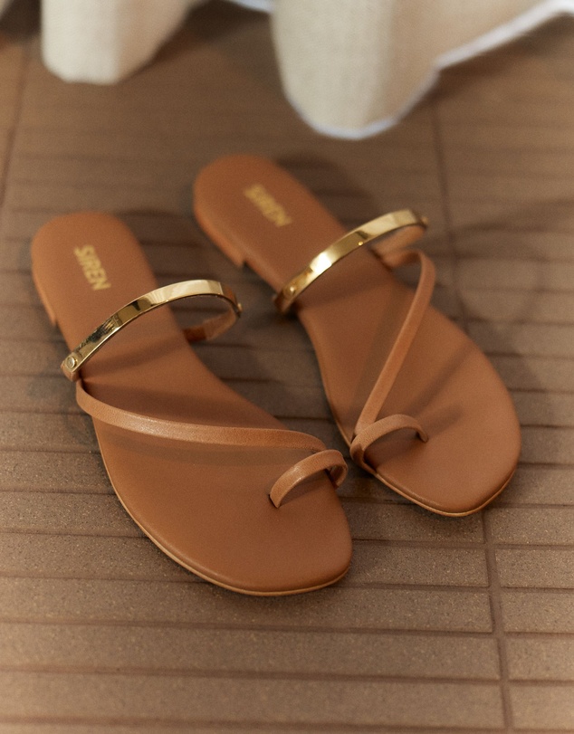 Siren - Miles Strappy Flat Sandals