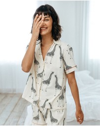 Chelsea Peers - Organic Cotton Giraffe Print Short Pyjama Set